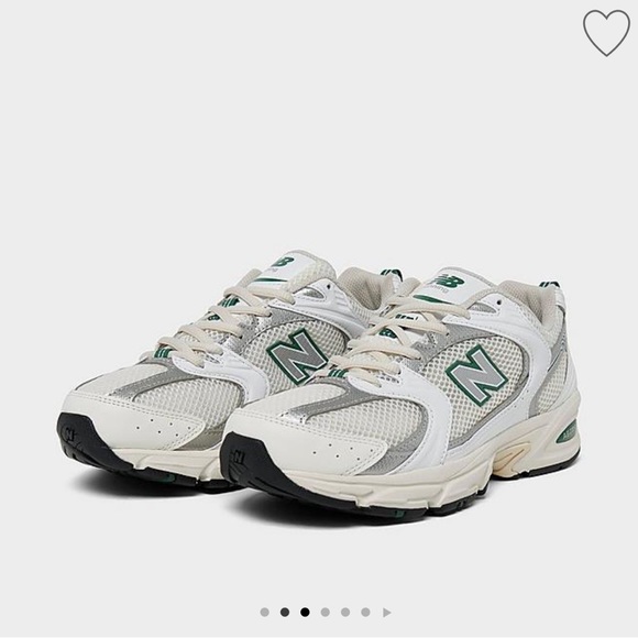 New Balance 530 trainers in Sea Salt/White (Just bought, too big, W 7.5 M 6) - Picture 3 of 5